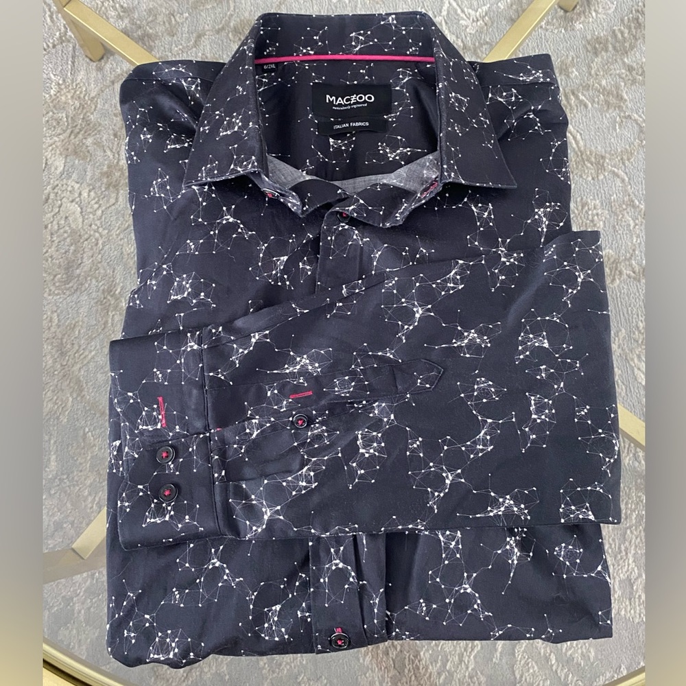 Maceoo men’s designer dress shirt, size XXL.
